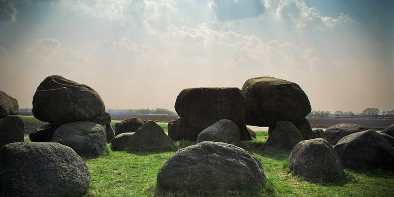 SD-WAN与SASE融合：如何为数据分析、电子商务与网站开发构建安全高效的数字基石