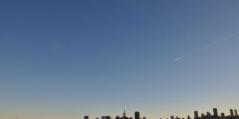 低延迟网络如何重塑网站开发与电子商务：从数据分析到实时交互的革新